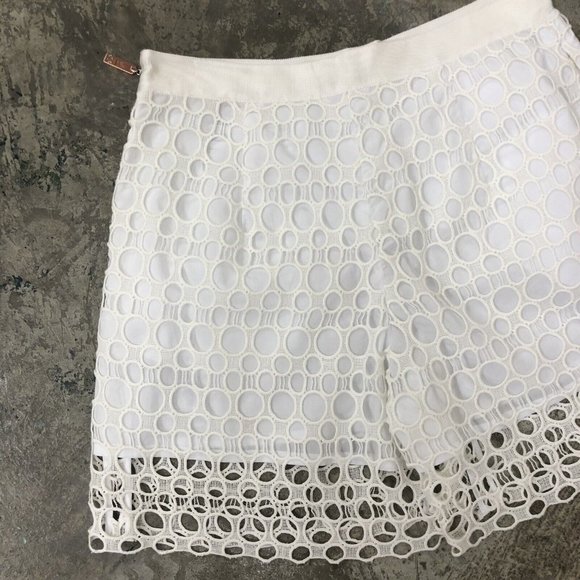 Escada White Shorts Eyelet Lace High Waisted L - Picture 7 of 8